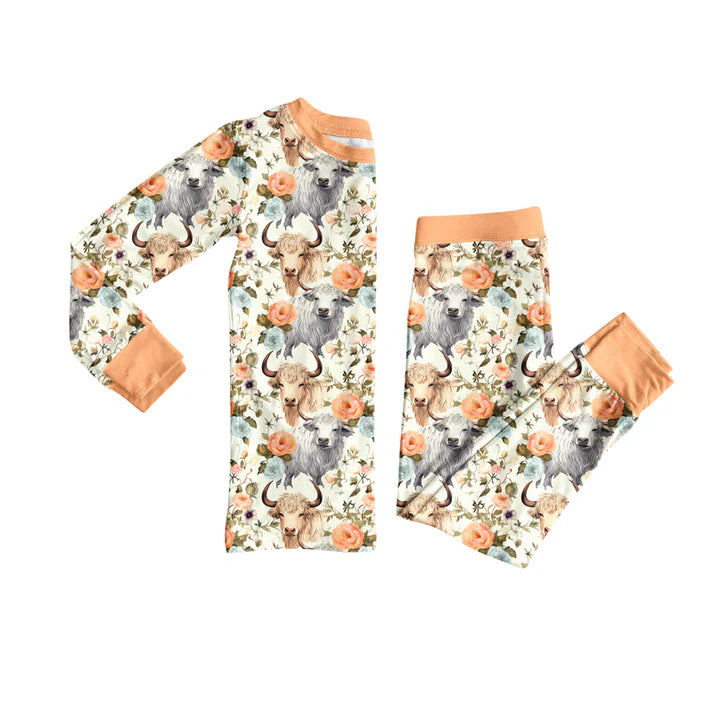 Preorder (moq 5)Baby Girls Highland Cows Floral Top Pant Pajamas Set 8.1