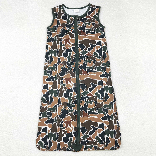 Boutique Baby Newborn Camo Zip Gowns BL0141