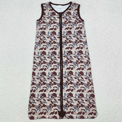 Boutique Newborn Baby Camo Zip Gowns BL0140