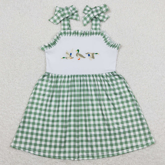 Duck Embroidery Boutique Girls Dress Knee Length Dresses GSD0839