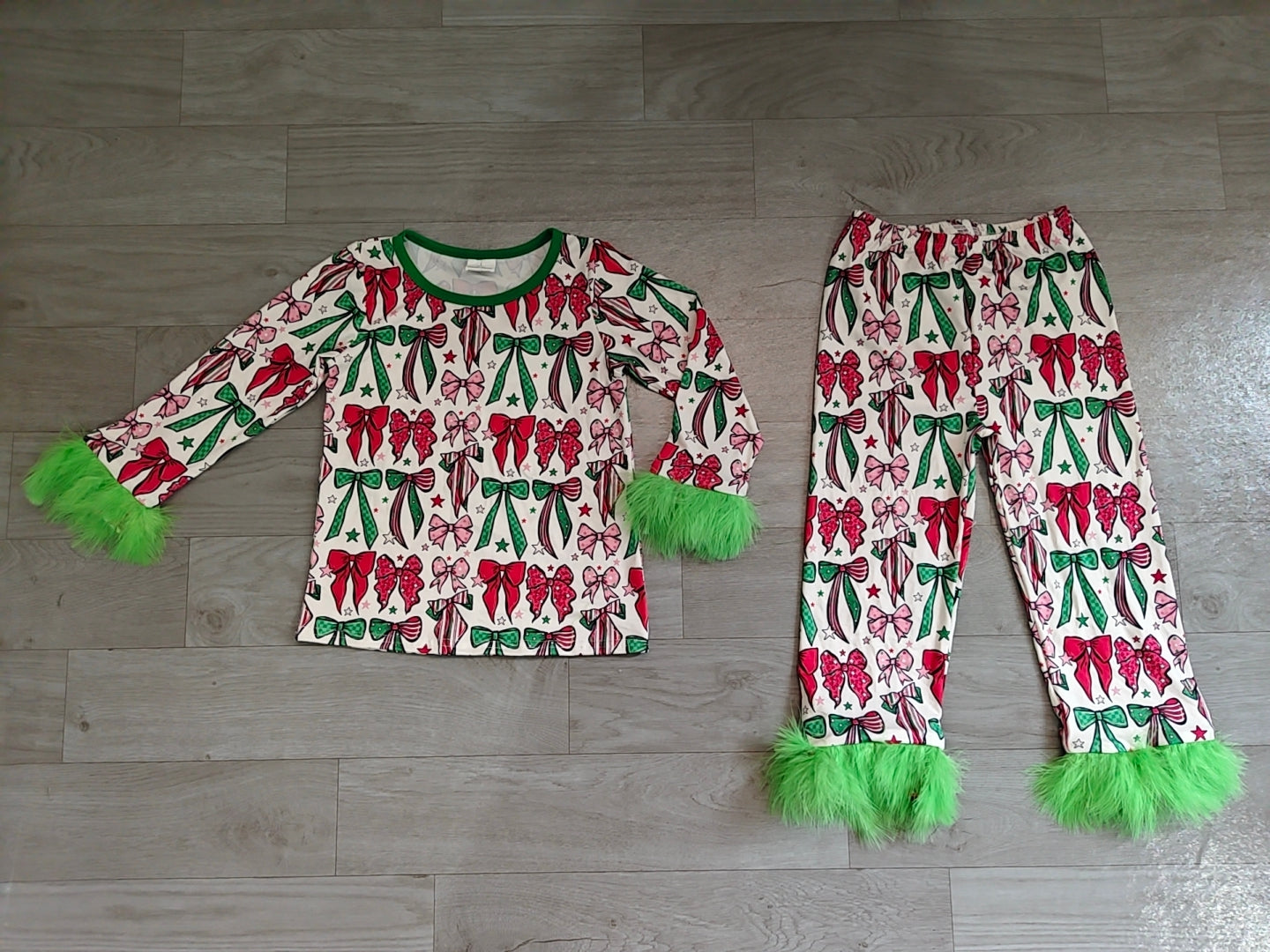 Baby Girls Green Red Bows Top Pants Fur Sleeves Christmas Pajamas Set Preorder GLP3611
